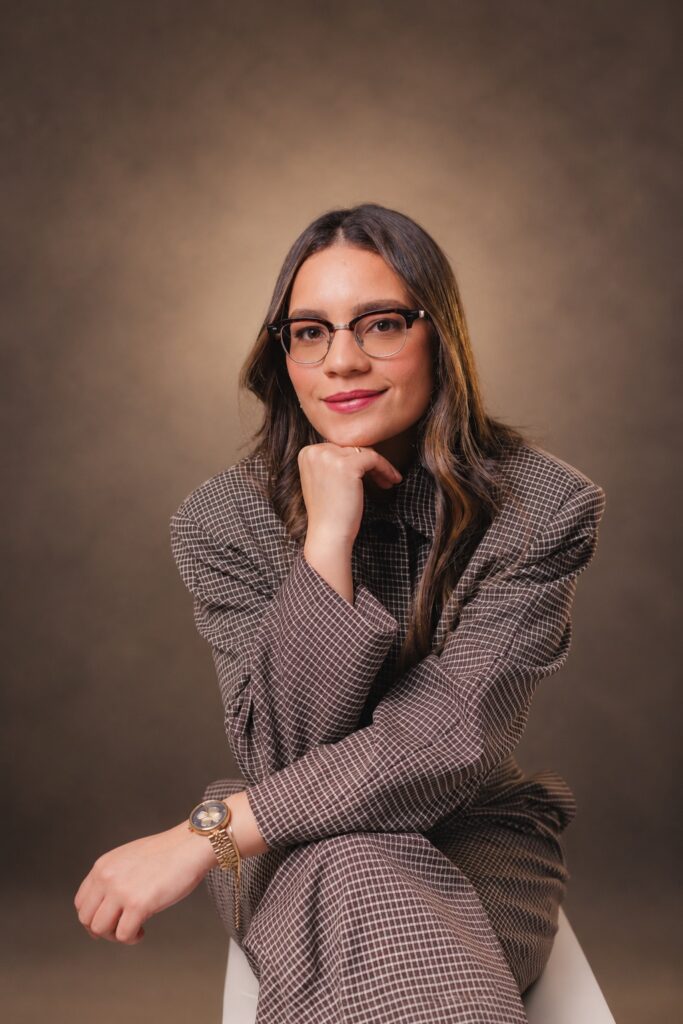 Thalita Mendes, advogada OAB/AP 4.540